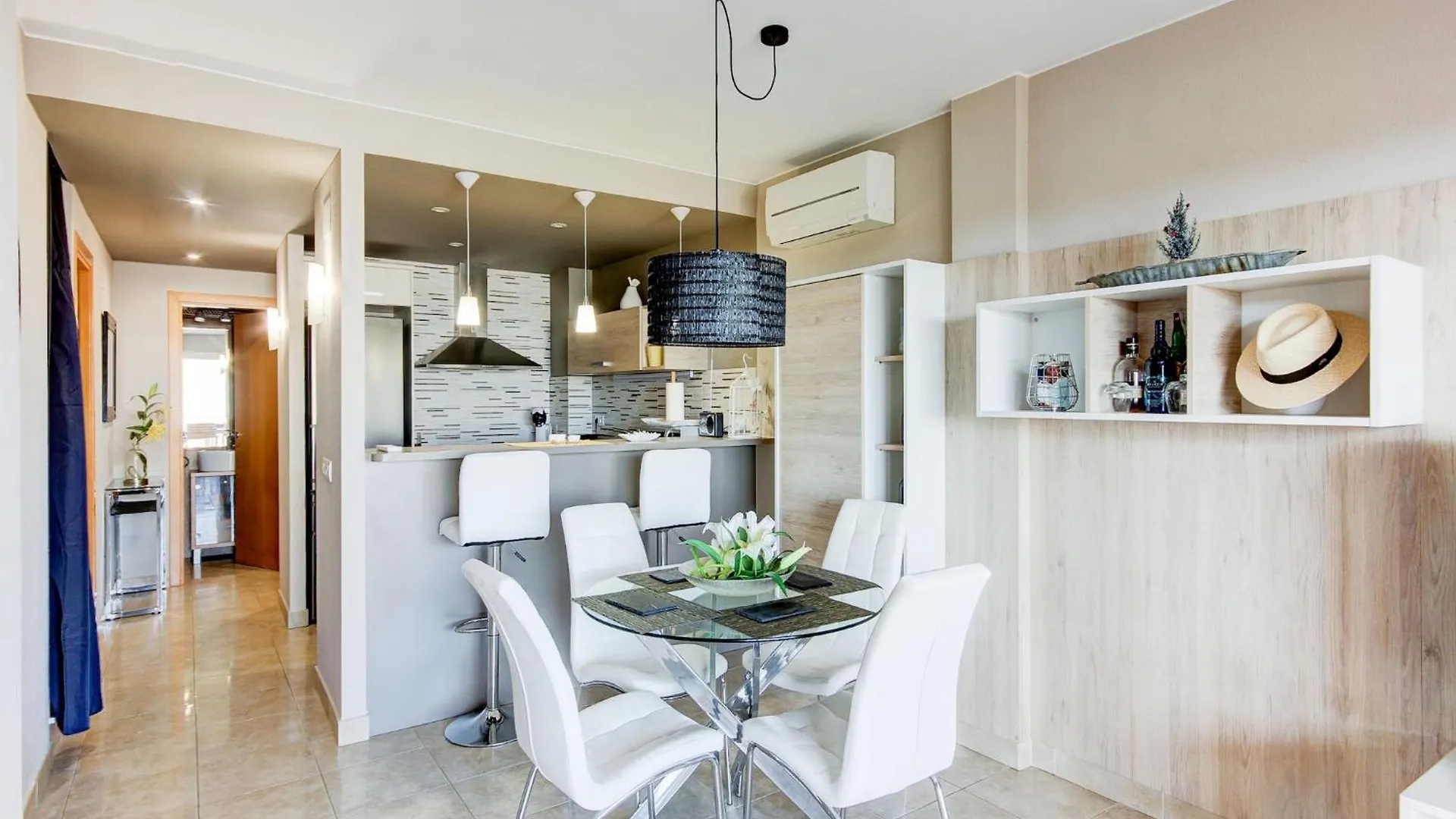 Duplex Apartment In Palau-Saverdera Spagna