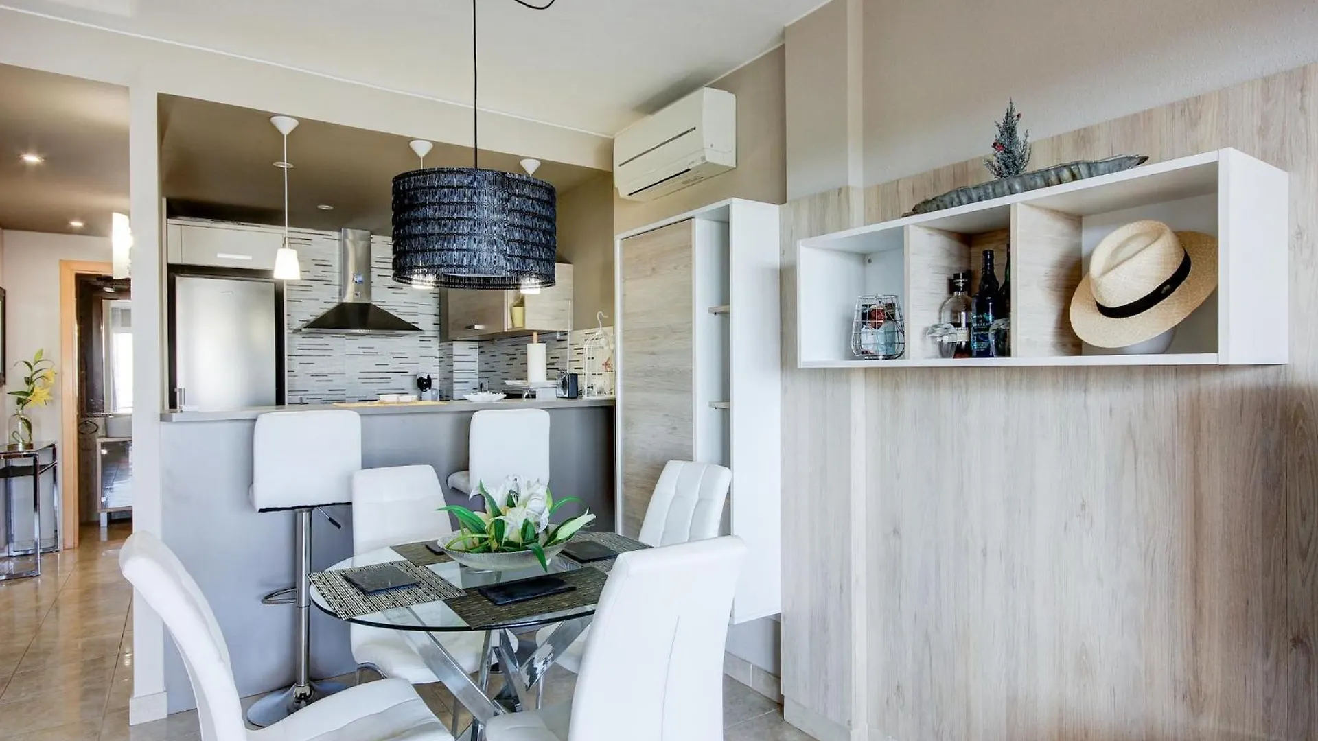 Duplex Apartment In Palau-Saverdera